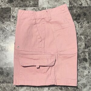 Refuge Pink Cargo Shorts - Size Small